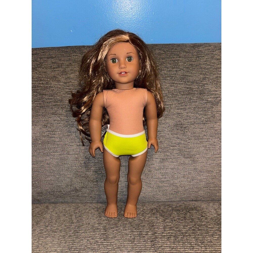 American Girl Doll~ gorgeous  adult owned Lea Clark, Girl of the year